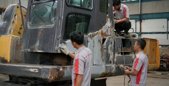 Perawatan Body Alat Berat: Cegah Korosi dan Kerusakan Panel