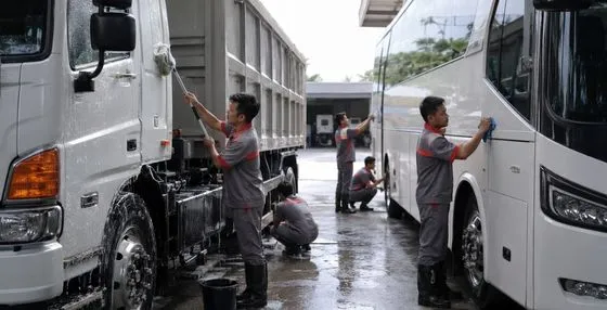 Tips Cuci Kendaraan Besar agar Cat dan Body Lebih Awet